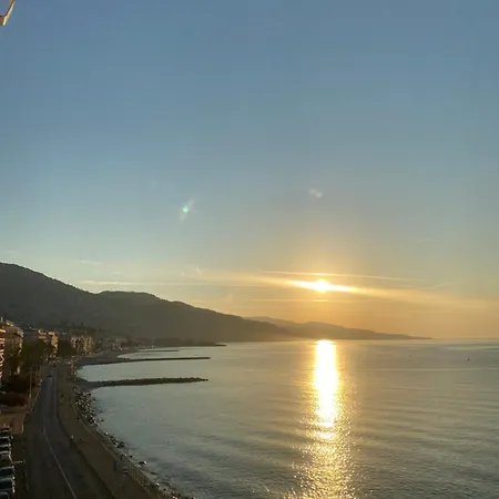Appartamento Sea View Studio, Huge Terrace On The 4th Floor *